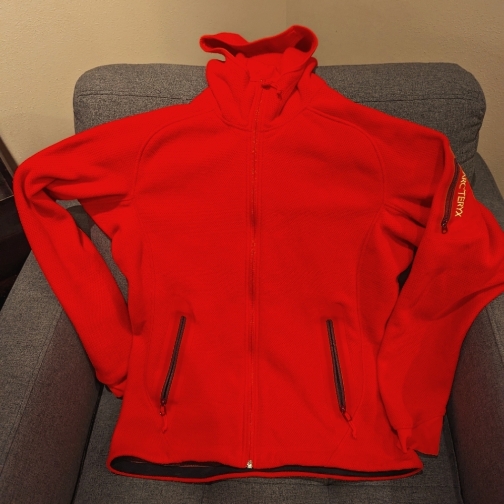 Arc'teryx soft jacket, red
